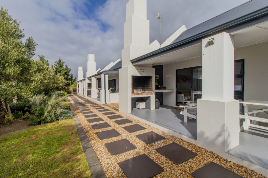 9 Bedroom Property for Sale in Olifantskop Western Cape